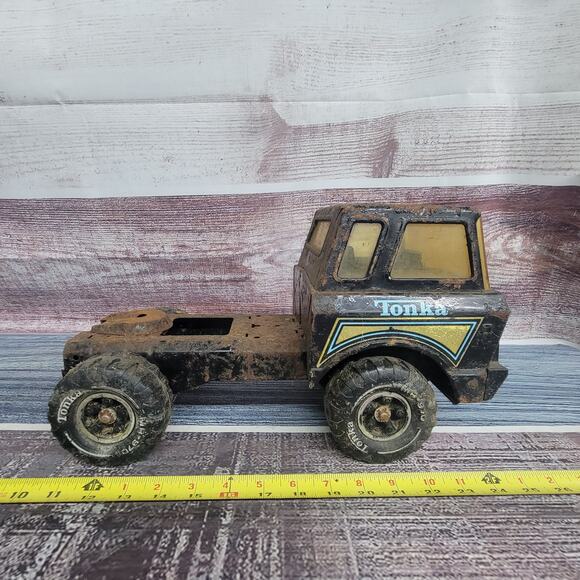 Vintage Tonka pressed steel large cabover semi parts/repair black/blue - Picture 1 of 9